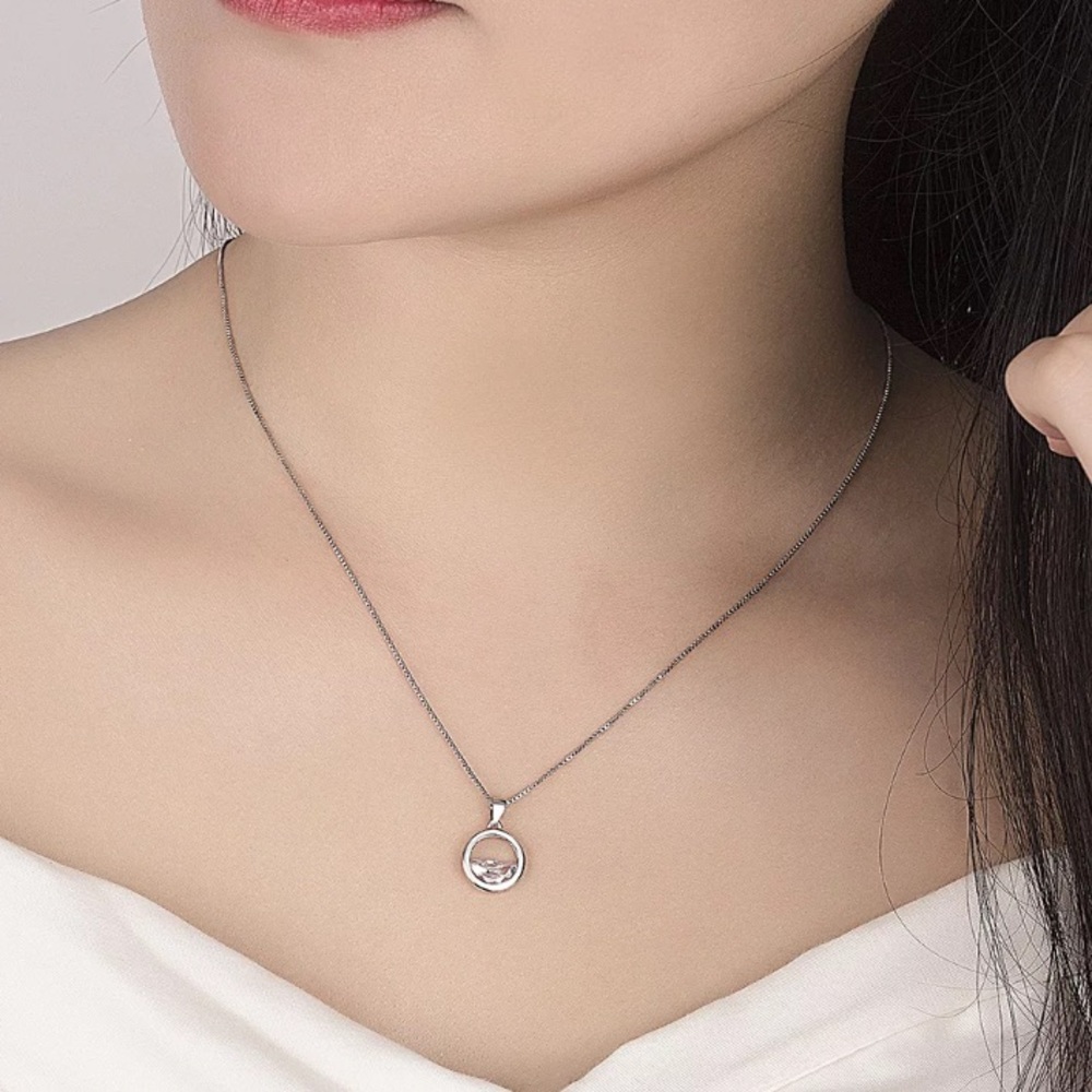 ๐ Sterling Crystal Necklace - Picture 5 of 5